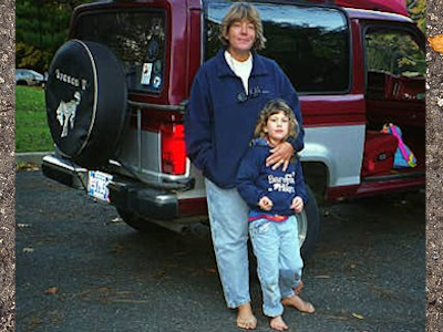 Barefooter Pat and Granddaughter Jessie Enjoy a fall Barefoot Hike at Ridley Creek State Park